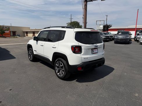 Used 2015 Jeep Renegade Latitude AWD/4WD image 4