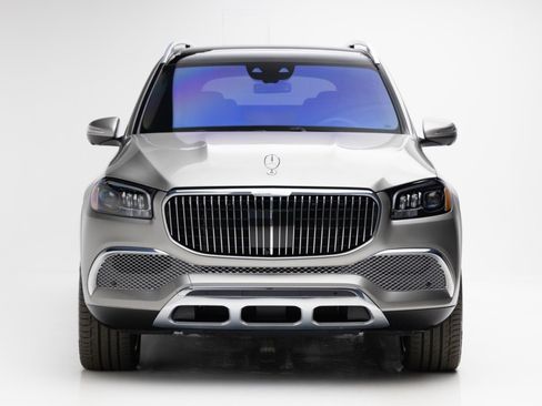 Used 2022 Mercedes-Benz Maybach GLS 600 4MATIC image 5