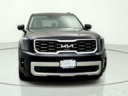 Used 2025 Kia Telluride S FWD image 2