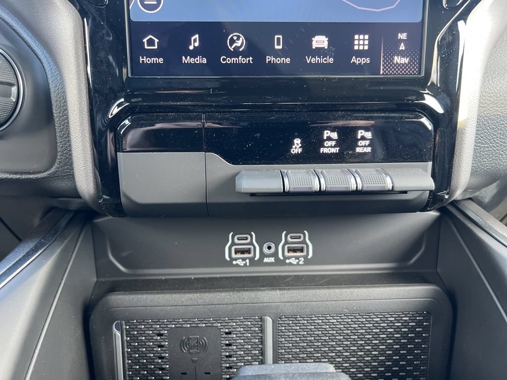 New 2026 RAM 1500 Big Horn AWD/4WD image 33