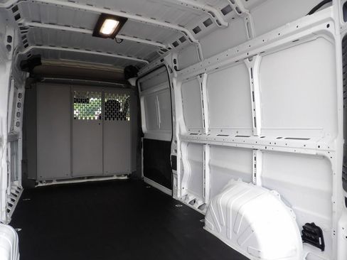 Used 2024 RAM ProMaster 2500 w/ Convenience Group FWD image 44
