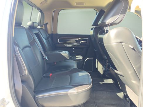 Used 2022 RAM 2500 Laramie AWD/4WD image 14
