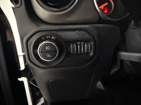Used 2022 Jeep Gladiator Sport AWD/4WD image 21