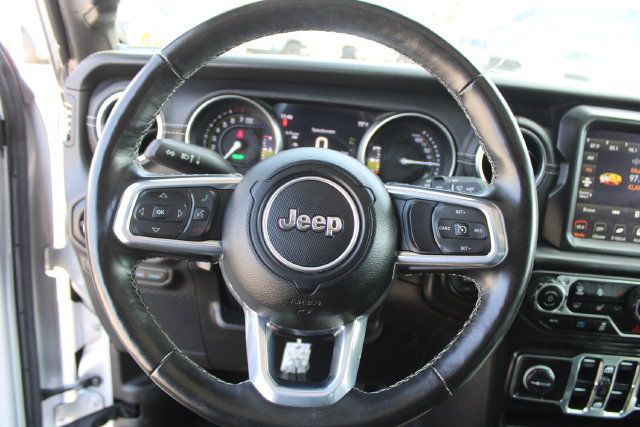 Used 2023 Jeep Wrangler Unlimited Sahara w/ Cold Weather Group AWD/4WD image 17