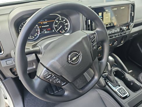 New 2026 Nissan Frontier SV w/ Tow Package image 6