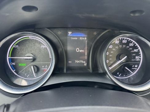 Certified 2018 Toyota Camry LE image 24