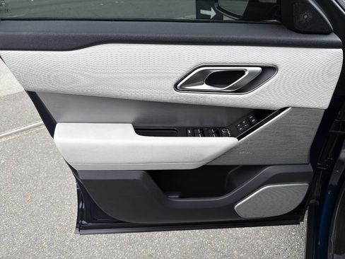 Used 2021 Land Rover Range Rover Velar R-Dynamic S AWD/4WD image 41