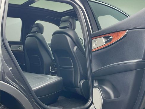 Used 2020 Lincoln Nautilus Reserve w/ Equipment Group 202A image 24