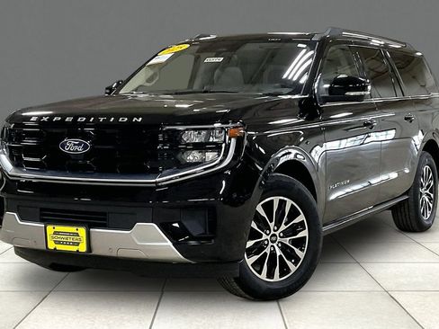 Certified 2025 Ford Expedition Max Platinum AWD/4WD image 2