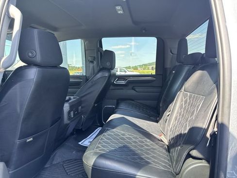 Used 2024 Chevrolet Silverado 2500 LT AWD/4WD image 22