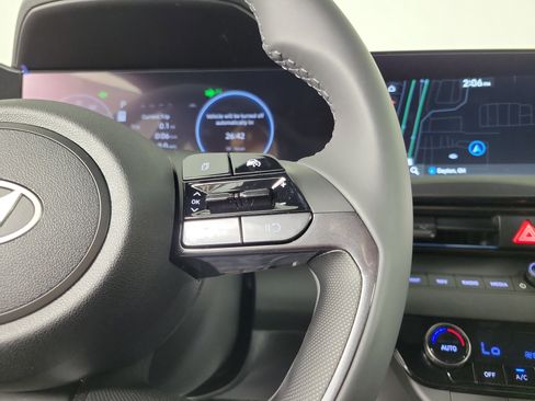 New 2025 Hyundai Elantra SEL image 21