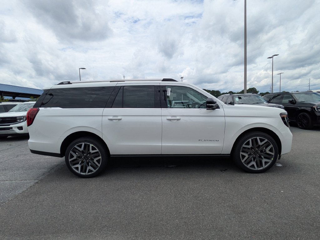 New 2026 Ford Expedition Max Platinum w/ Platinum Ultimate Package AWD/4WD image 3