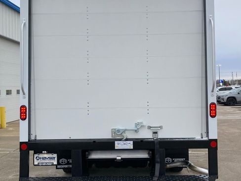 New 2025 Chevrolet Express 4500 4500 Series w/ Power Convenience Package image 3