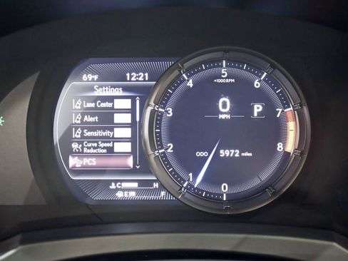Used 2025 Lexus IS 500 w/ Accessory Package 2 RWD image 17