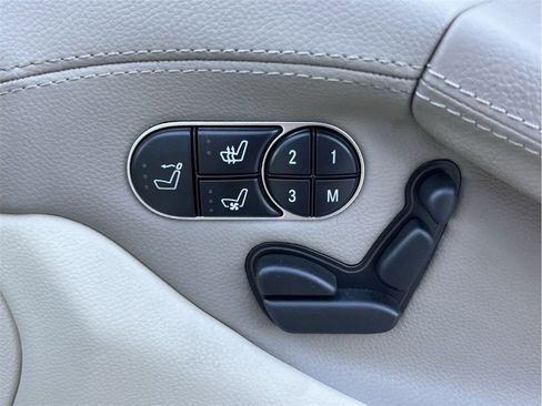 Used 2012 Mercedes-Benz SL 63 AMG image 39