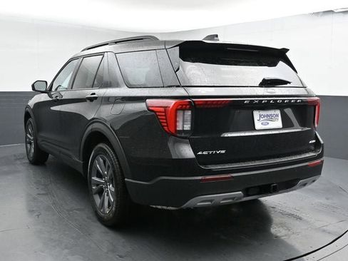 New 2026 Ford Explorer Active w/ Active Comfort Package image 8