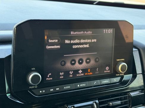 Used 2023 Nissan Pathfinder SV w/ Lighting Package (N92) FWD image 26