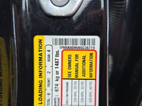 Used 2022 Ford Explorer XLT w/ Equipment Group 202A AWD/4WD image 41