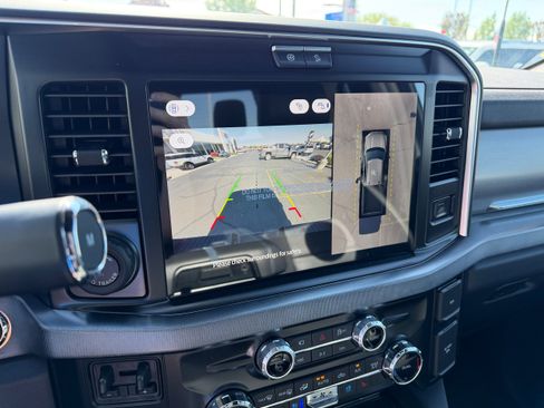 New 2026 Ford F350 Platinum w/ Tremor Off-Road Package AWD/4WD image 22