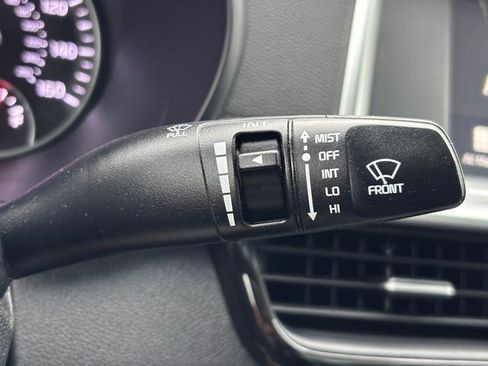 Certified 2020 Kia Optima LX image 27