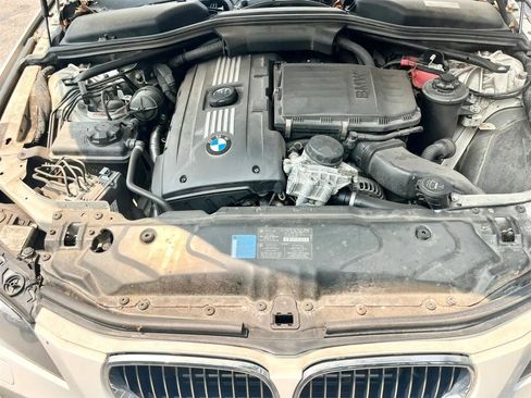 Used 2010 BMW 535i xDrive Sedan AWD/4WD image 13