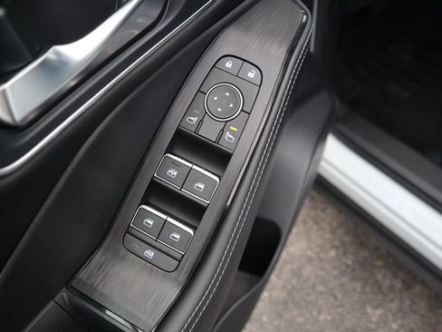 Used 2024 Nissan Rogue Platinum w/ Platinum Premium Package image 20