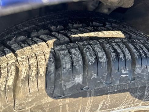 Used 2022 Audi e-tron Premium image 28