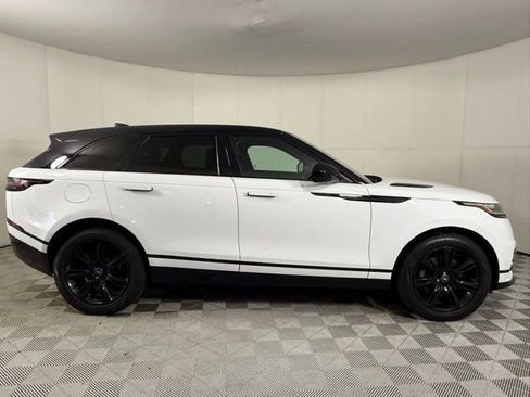 Used 2022 Land Rover Range Rover Velar R-Dynamic S image 8