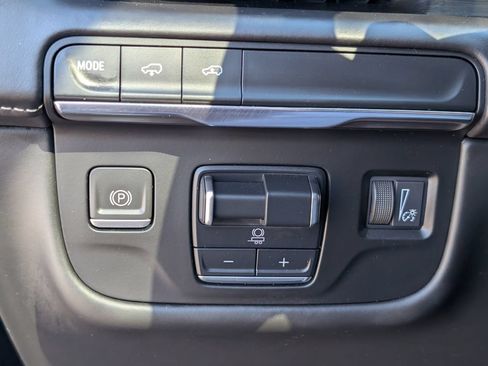 Used 2023 Cadillac Escalade Sport Platinum w/ LPO, ONYX Package RWD image 24
