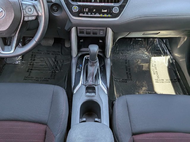 Used 2024 Toyota Corolla Cross AWD Hybrid w/ Moonroof Package image 18