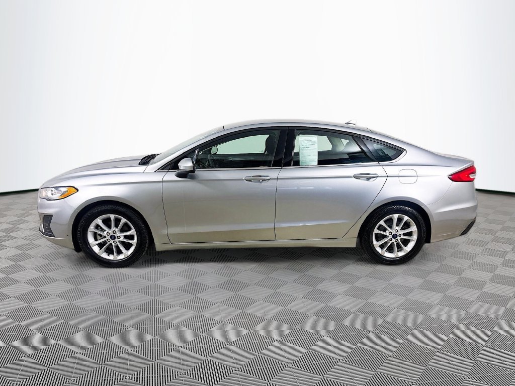 Used 2020 Ford Fusion SE FWD image 4