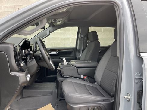 Used 2024 GMC Sierra 1500 SLE w/ Preferred Package AWD/4WD image 12