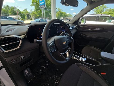New 2026 Chevrolet TrailBlazer LT w/ Convenience Package AWD/4WD image 10