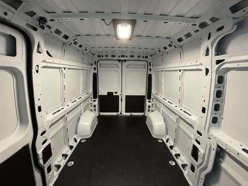 New 2026 RAM ProMaster 2500 w/ Convenience Group FWD image 20