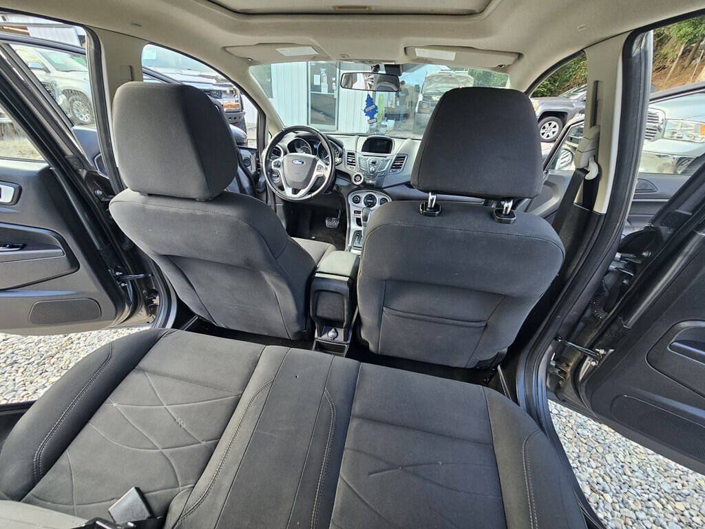 Used 2014 Ford Fiesta SE w/ Comfort Package FWD image 20