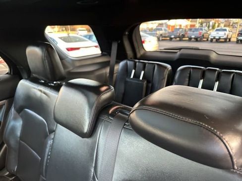 Used 2019 Ford Explorer XLT w/ Equipment Group 202A image 21