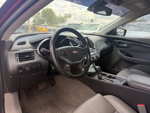 Used 2017 Chevrolet Impala LT w/ Convenience Package image 20