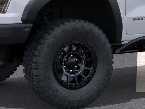 New 2026 GMC Canyon AT4X w/ AT4X AEV Edition image 9