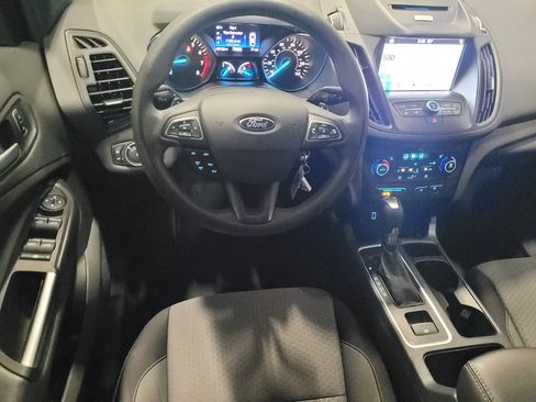 Used 2017 Ford Escape SE w/ Equipment Group 201A AWD/4WD image 22