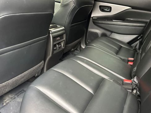 Used 2022 Nissan Murano SV w/ Cargo Package image 4