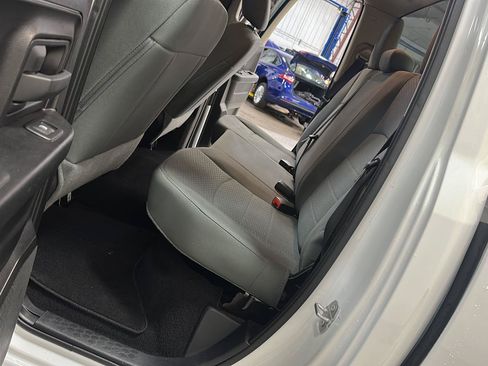 Used 2016 RAM 1500 Express AWD/4WD image 26