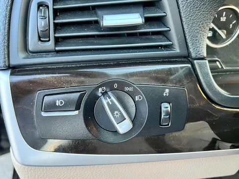 Used 2012 BMW 528i xDrive Sedan image 12