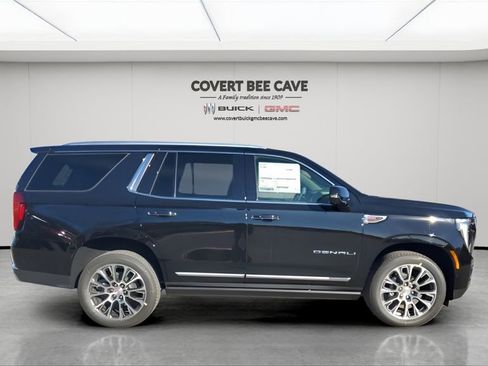 New 2026 GMC Yukon Denali w/ Sun & Power Step Package image 11