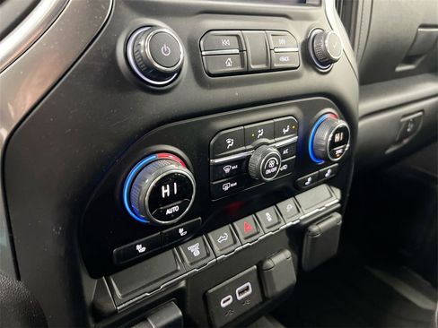 Certified 2021 Chevrolet Silverado 2500 LT w/ Fleet Comfort Package image 15