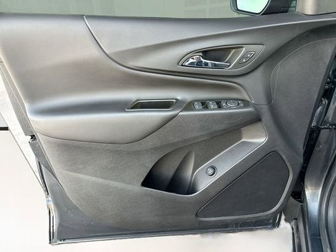 Used 2023 Chevrolet Equinox LT w/ Driver Convenience Package FWD image 23