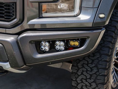Used 2019 Ford F150 Raptor w/ Equipment Group 802A Luxury AWD/4WD image 4
