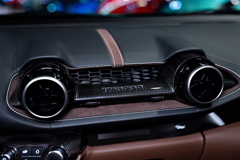 Used 2023 Ferrari 812 GTS RWD image 16