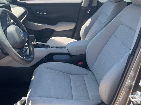 Used 2025 Honda HR-V LX image 8