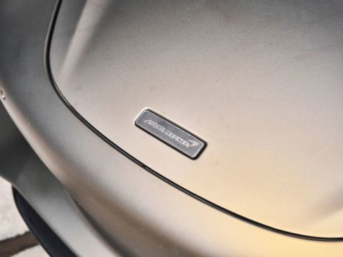 Used 2025 McLaren 750S Spider RWD image 8