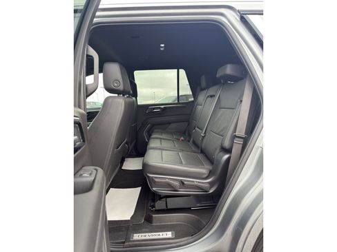 Used 2025 Chevrolet Tahoe LT AWD/4WD image 12